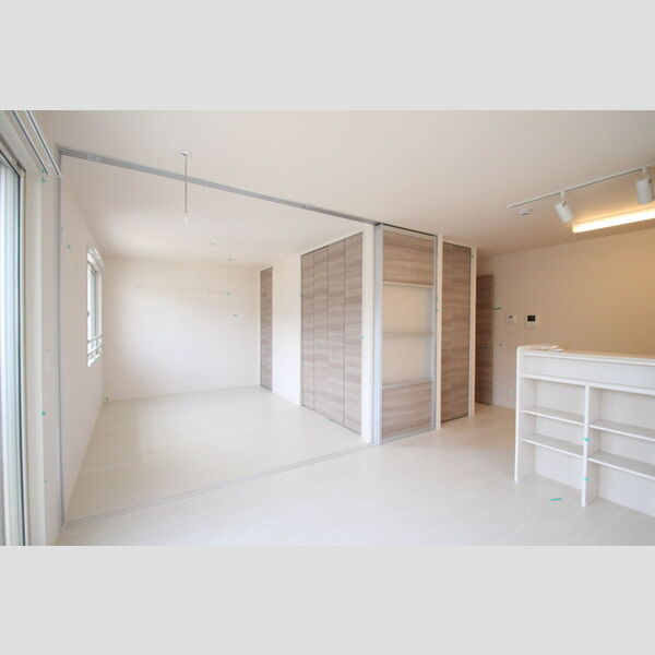 ラマージュ　Ⅹ 201　LDK洋室