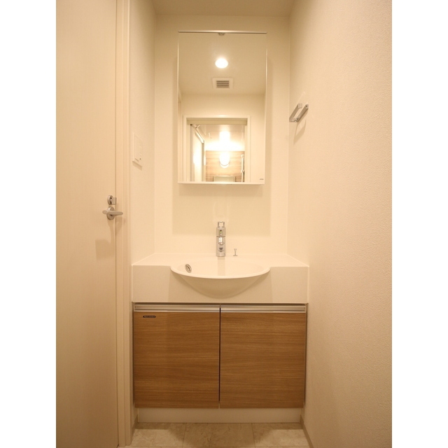 プレール・ドゥーク赤塚201号室 一面鏡洗面化粧台