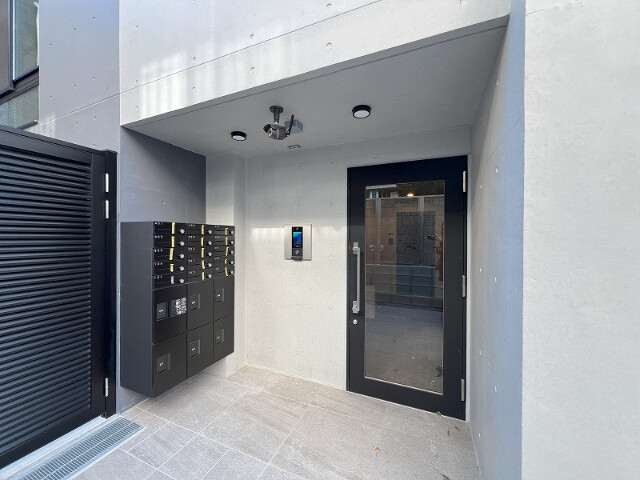 blue palette新宿中落合4階 エントランス