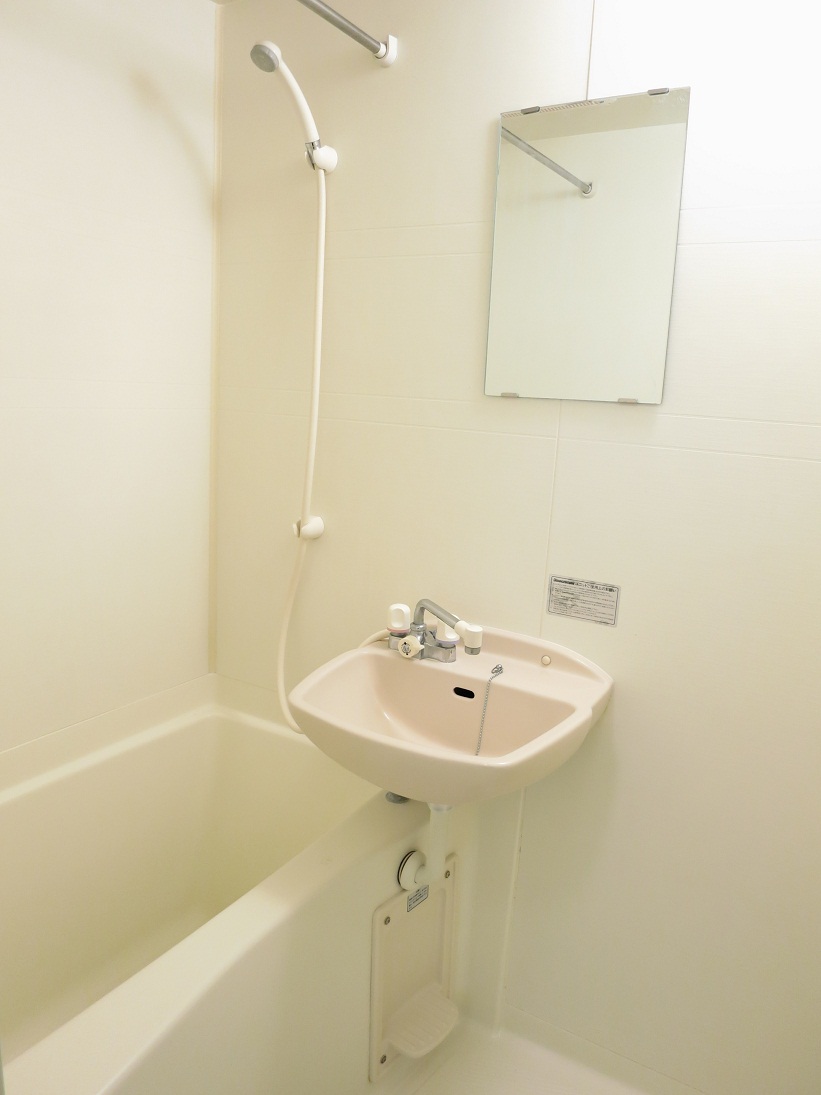 レオパレス武蔵野 浴室乾燥機付