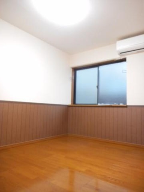 アーバンスクエア江原町Ｂ棟0105号室 他号室の写真