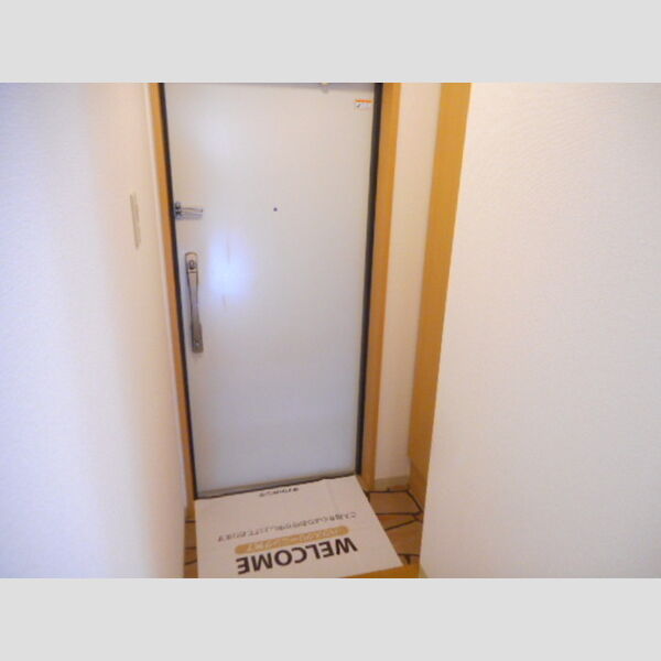 KAZU市川 101号玄関