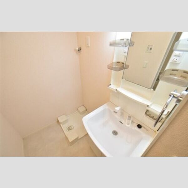 コンフィデンテⅠ102号室 洗面室