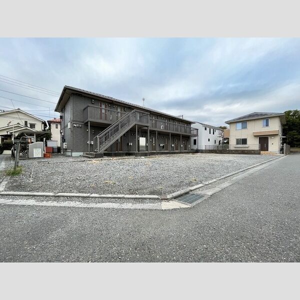 ベレンヘーナS・I 駐車場