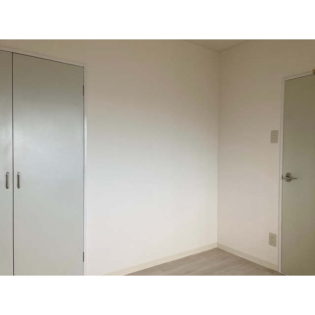 サニーレジデンス平塚Ⅰ302号室 サービスルーム