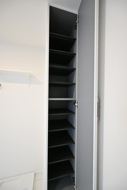長楽町屋レジデンス5階 靴入