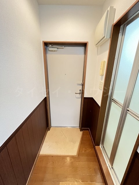 アーバンスクエア江原町Ｃ棟0108号室 玄関