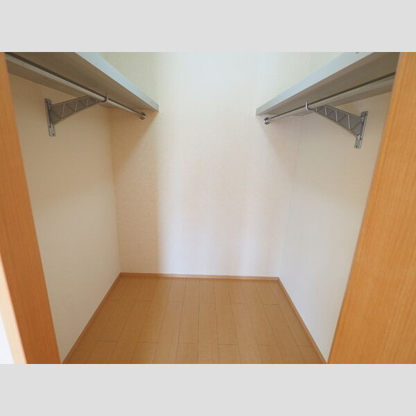 スタイラクスハウス305号室 ウォークインクローゼット