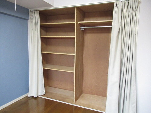 ライオンズマンション与野本町 洋室収納