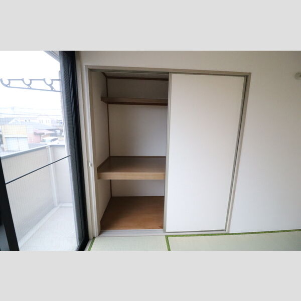 ファインビレッジ 押入