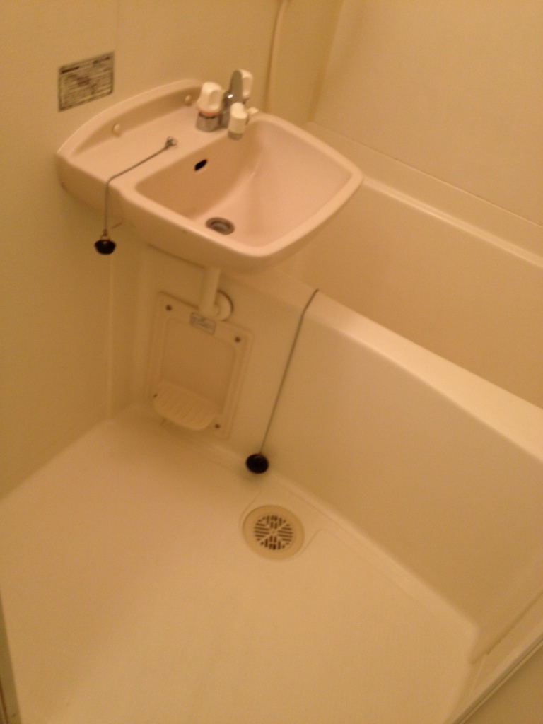 レオパレスフローラ 内観