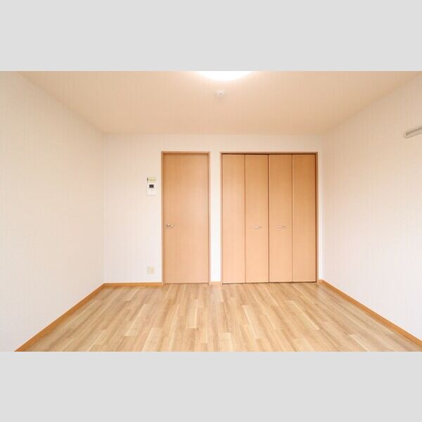 メルベーユ パル105号室 洋室8帖