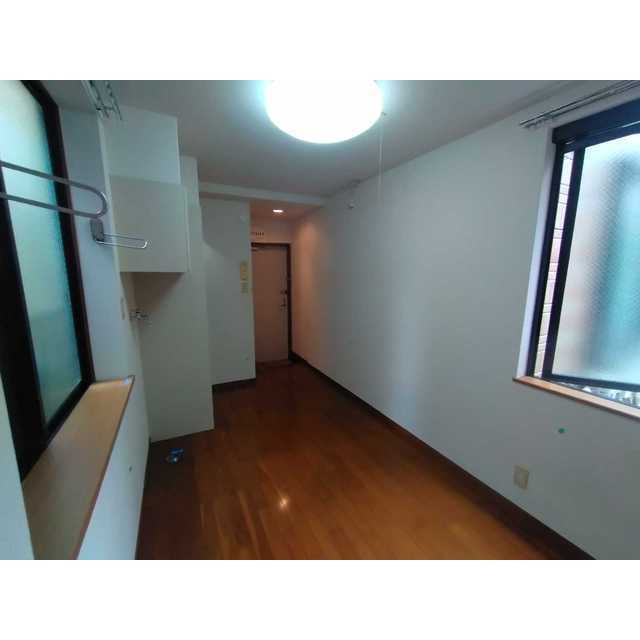 レジデンス中野105号室 リビング