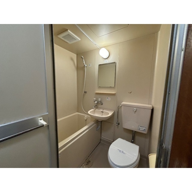 シャトーロマネ105号室 お風呂