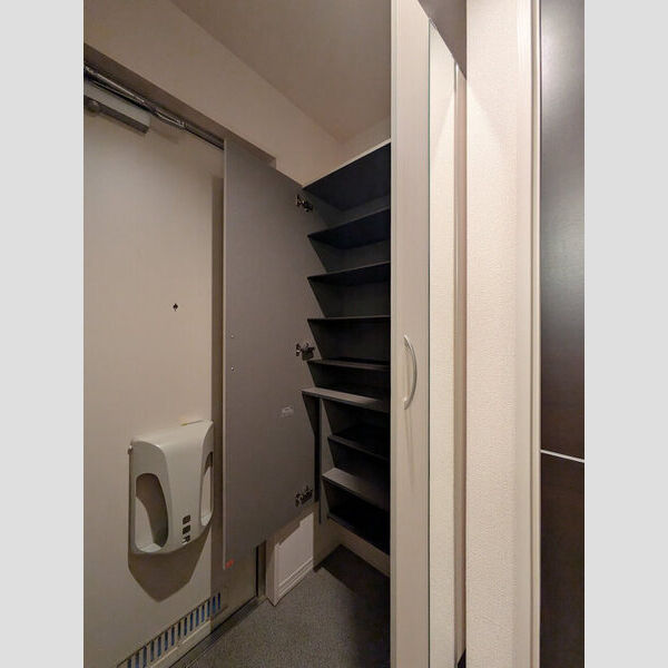 ロイヤルローズ207号室 シューズボックス