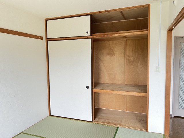 ヴェルジュ三家向 収納