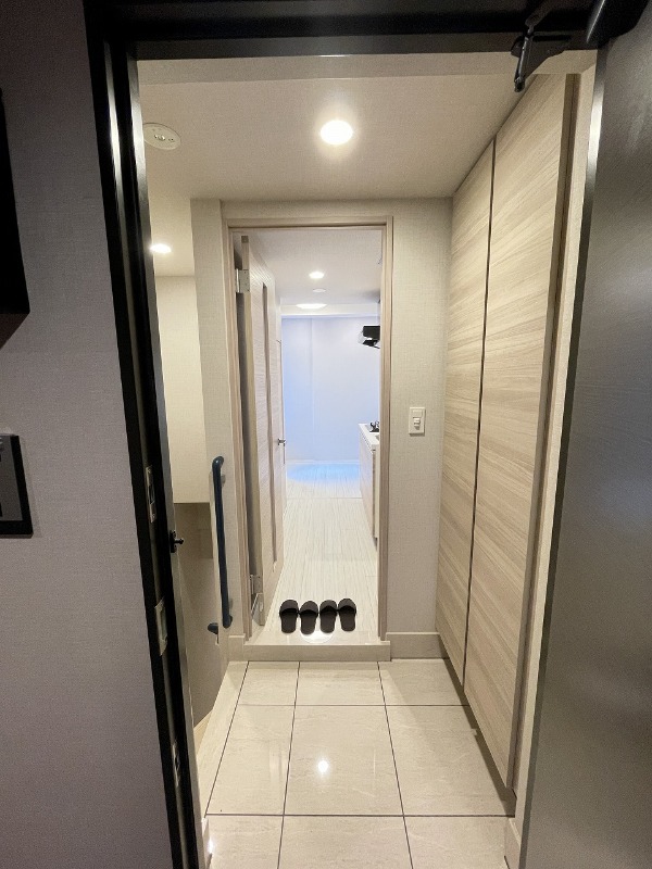 プレニーズ護国寺PREMIER地下1階 玄関