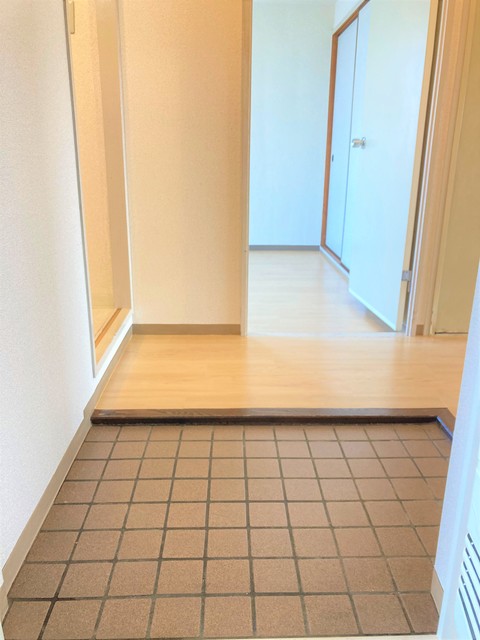 エクセレンス湘南台 玄関