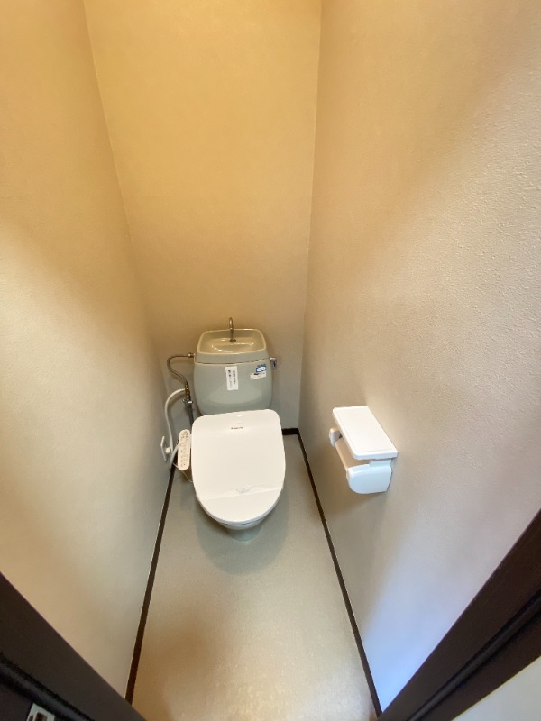 シャンテ・トーゲン1階 トイレ