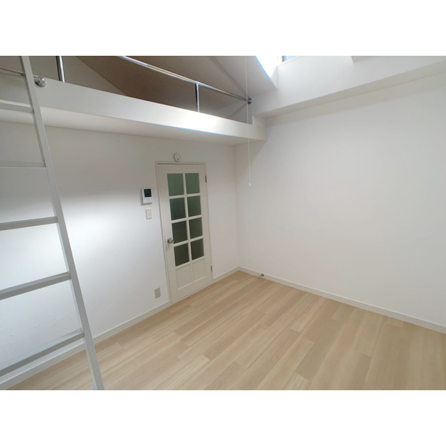 アマリリス211号室 内観