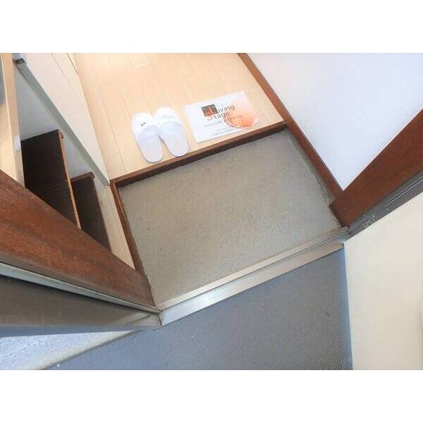 アルペジオ多摩0202号室 玄関