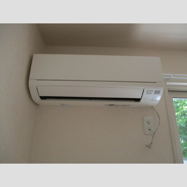 リビングタウン南花島　C102号室 エアコン