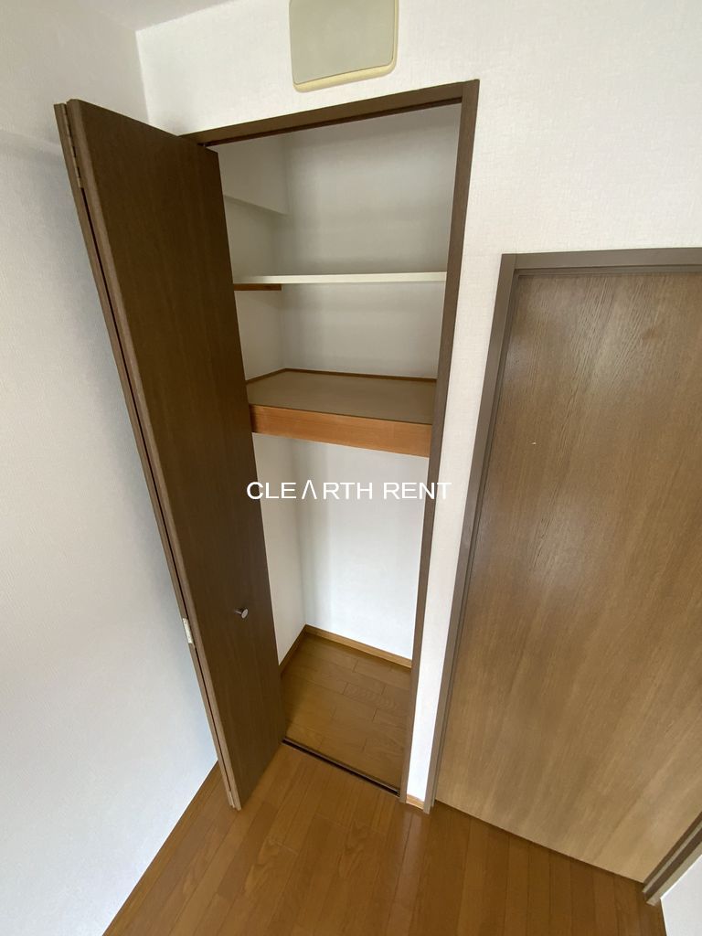 菱和パレス明大前 棚のある収納