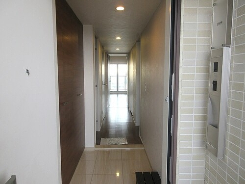 Ｂｒｉｌｌｉａレイクタウンパークサイド15階 玄関からリビングダイニングキッチン　内装済