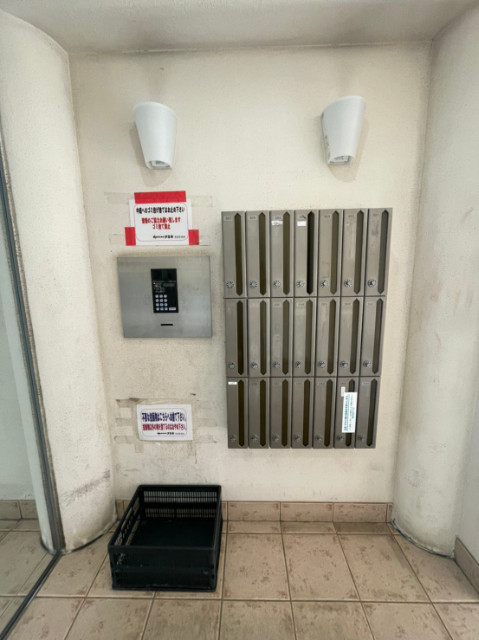 プレミール赤塚Ⅱ3階 エントランス