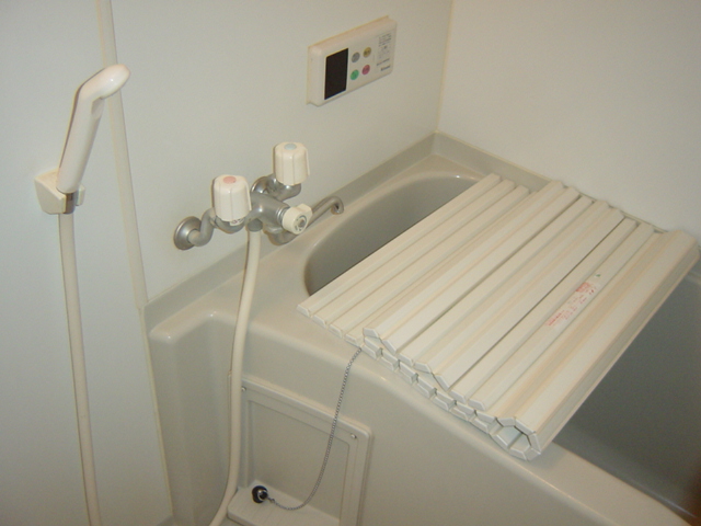 メルヴェール203号室 バス