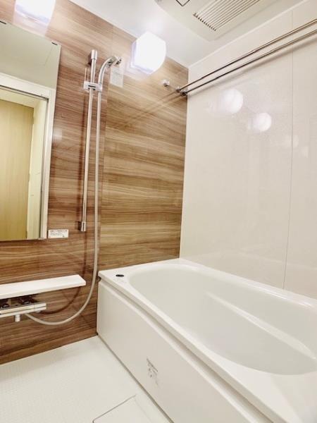 ＥＶＥＲＴＯＷ　ＣＨＯＪＡＭＡＲＵ2階 お風呂