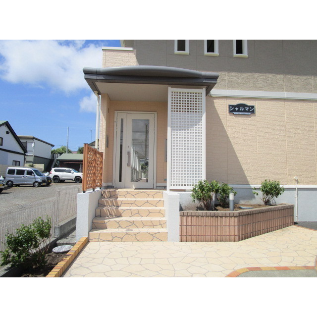 シャルマン106号室 外観