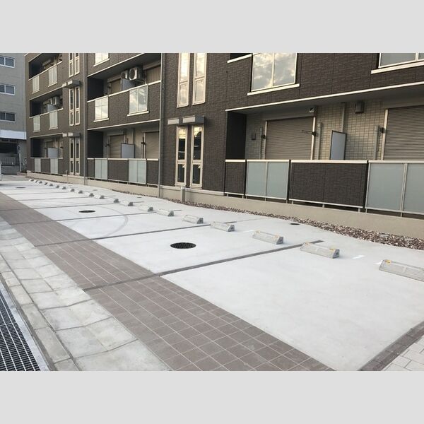 クレードルわかば101号室 駐車場