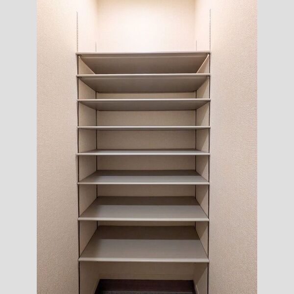 カーサ マロン101号室 玄関