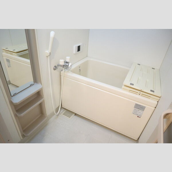 ヴァンベール東川口　Ⅰ/Ⅱ/ⅢⅡ101号室 ユニットバス