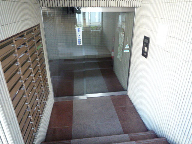 東高円寺アムフラット2階 エントランス