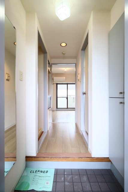 ヒルトップ横浜5階 玄関