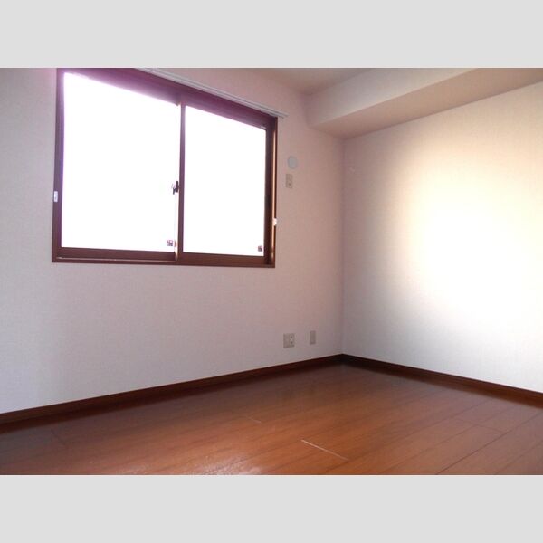 ソレアード　壱番館/弐番館壱102号室 居室