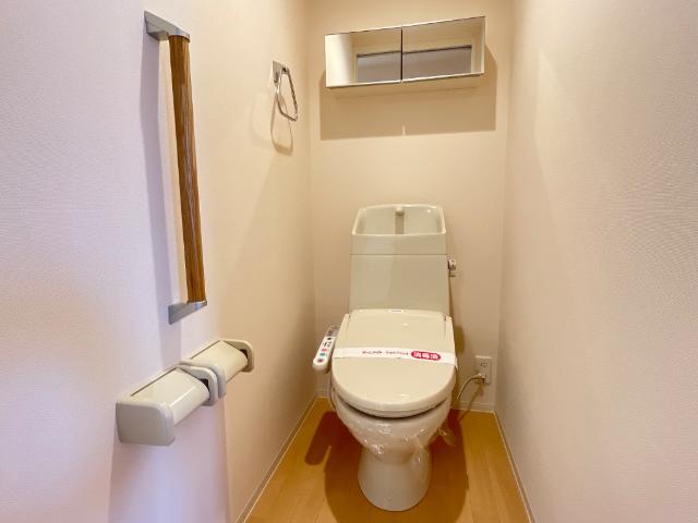 ワン・ヒル・ライブ シャワー付トイレ