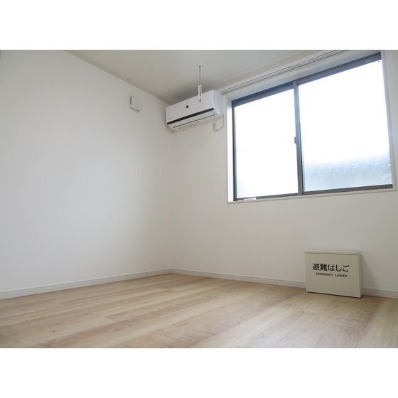 グランドール足立 内観