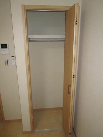 ＫＡツルミ2階 収納