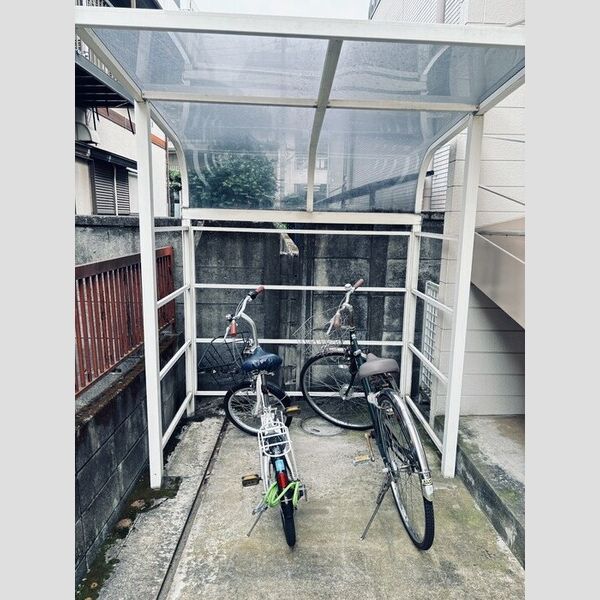 フォルテ クレスト 駐輪場