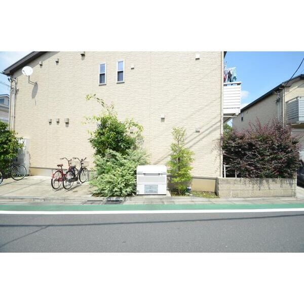 ティール101号室 エントランス