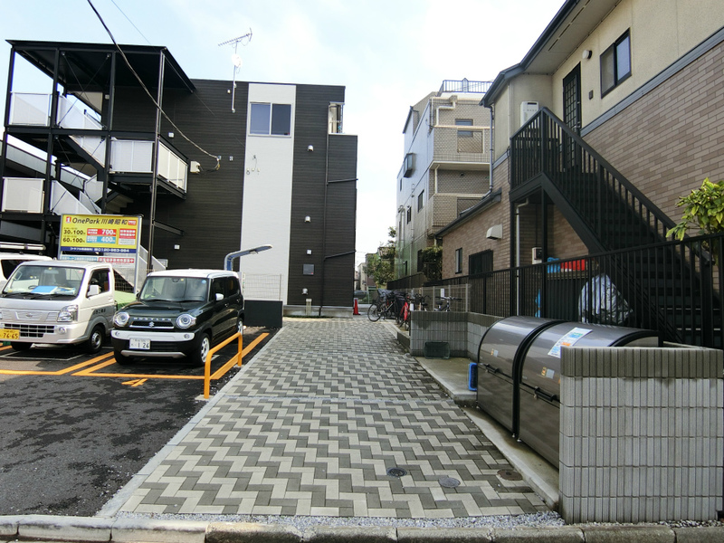 リブリ・東門前1階 エントランス