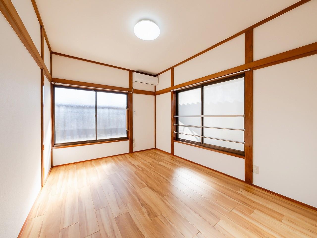 新座栄戸建 内観