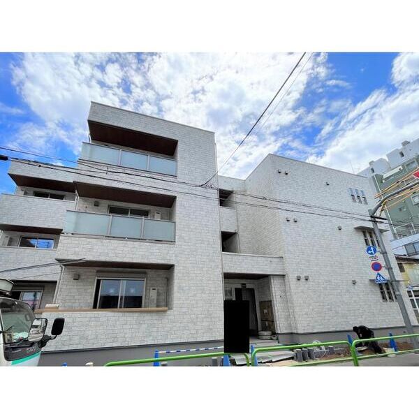 Wisteriaおおやま エントランス