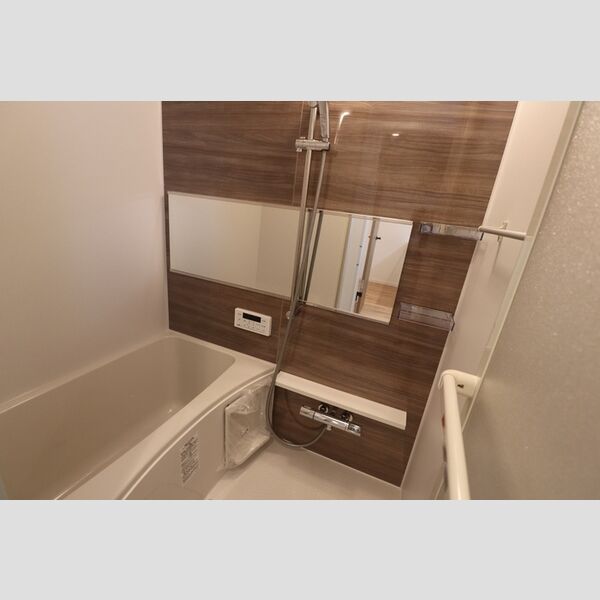 ルミナス所沢301号室 バスルーム