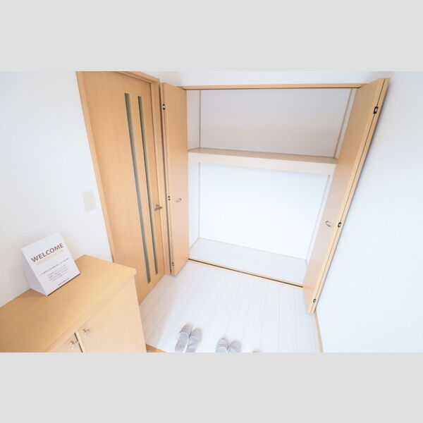 Green Heights101号室 各部屋に収納があり充実しております♪