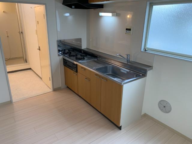 エステート山崎102号室 キッチン