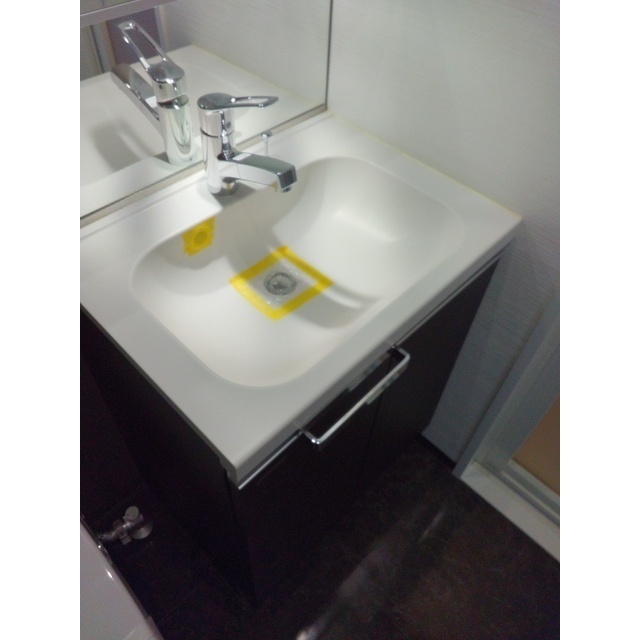 ロアール横浜南参番館9階 内観